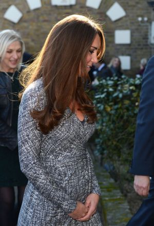 Pics of Kate Middleton - kate-middleton-pregnant-baby-bump.jpg